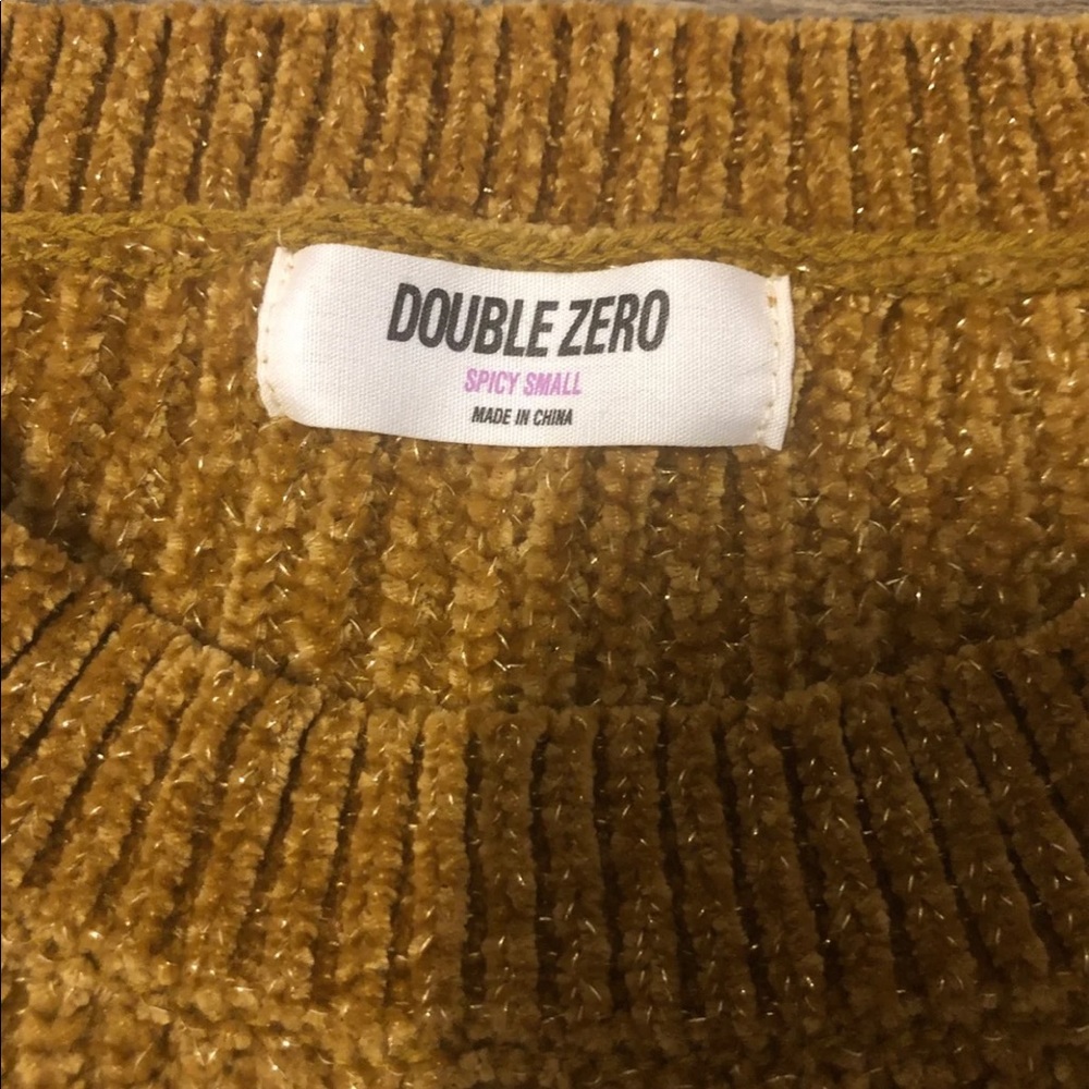 Sweater - Picture 2 of 4